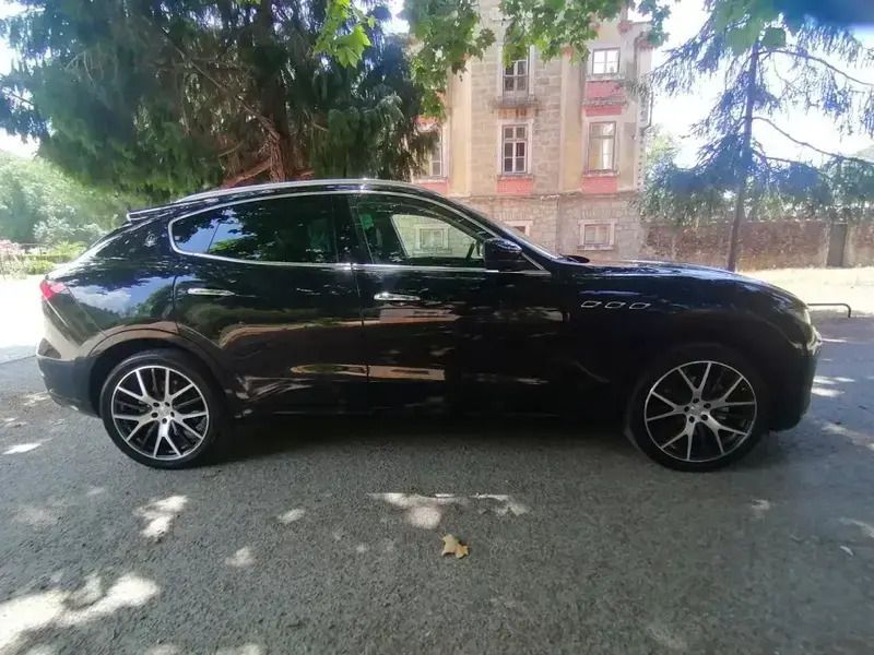 Usado Maserati Levante 275 HP (202 kW) 2018 Outra SUV