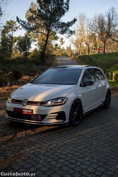 Branco Usado 2019 VW Golf VII GTI Citadino | € 35.900 (Caro) - Imagem 1/1