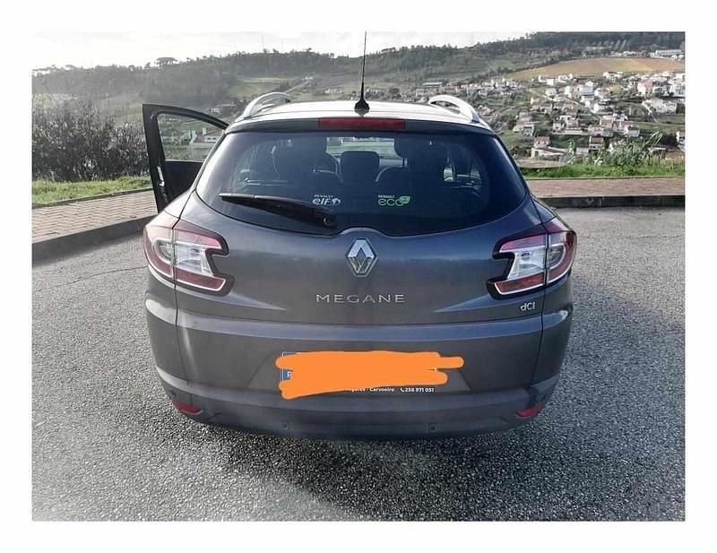 Cinzento Usado 2015 Renault Mégane GrandTour Carrinha | € 6.500 (Super Preço) - Imagem 1/4