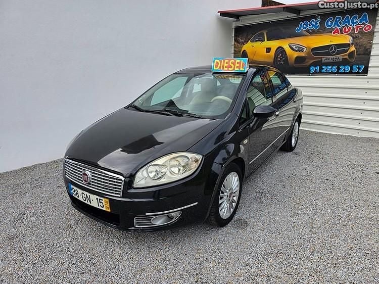 Preto Usado 2008 Fiat Linea Sedan | € 2.950 - Imagem 1/1