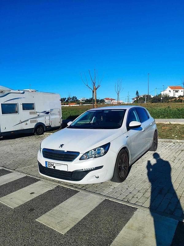 Usado Peugeot 308 110 HP (80 kW) 2015 Branco Citadino