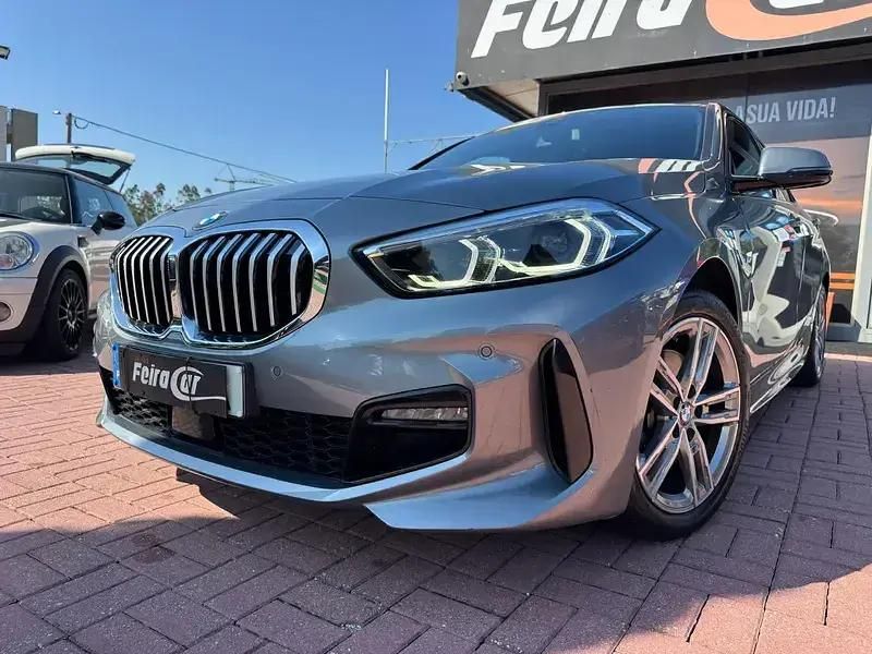 Cinza Usado 2024 BMW 116 Citadino | € 32.500 (Preço elevado) - Imagem 1/4