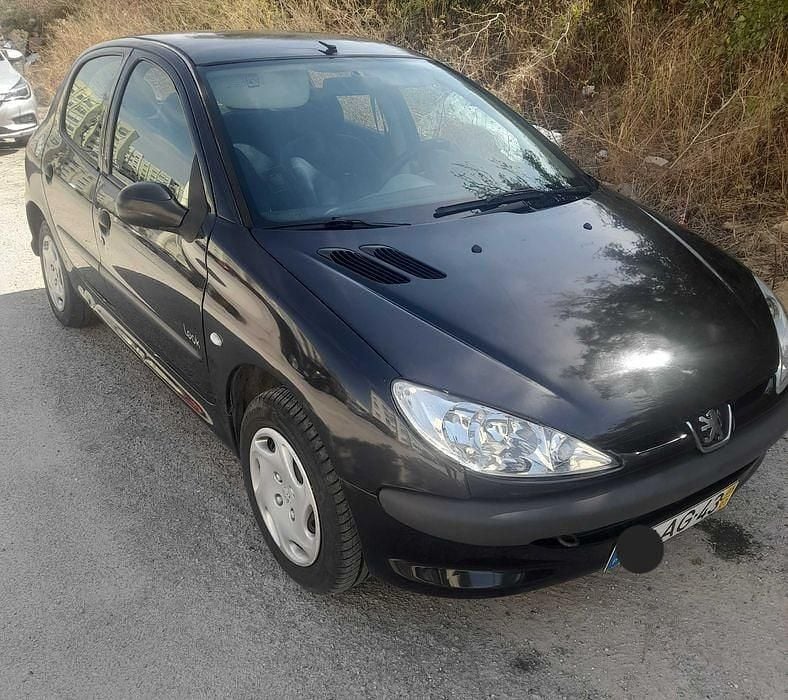 Usado 2005 Peugeot 206 Sedan | € 1.500 - Imagem 1/4