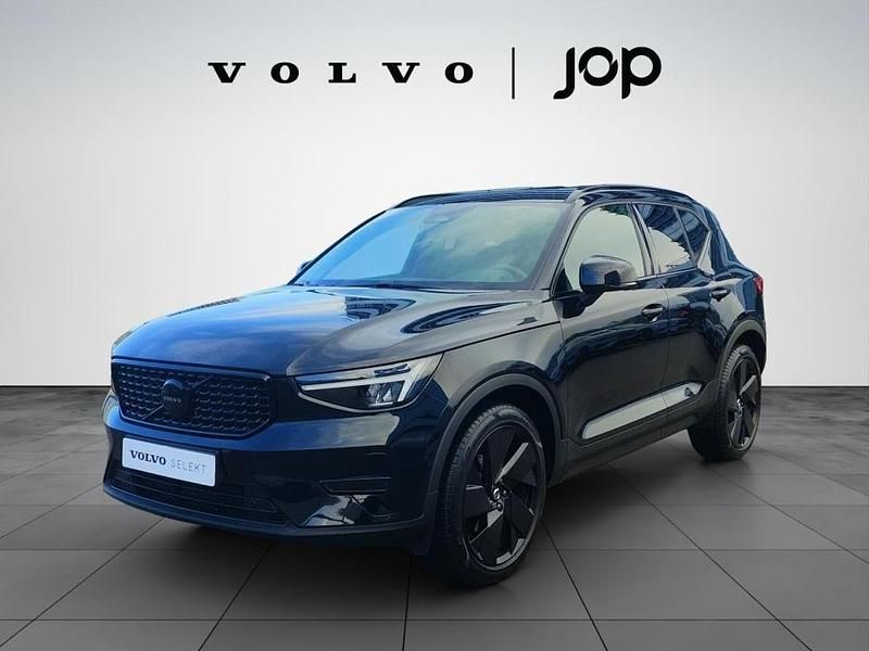 Preto Usado 2025 Volvo XC40 SUV | € 40.900 - Imagem 1/4