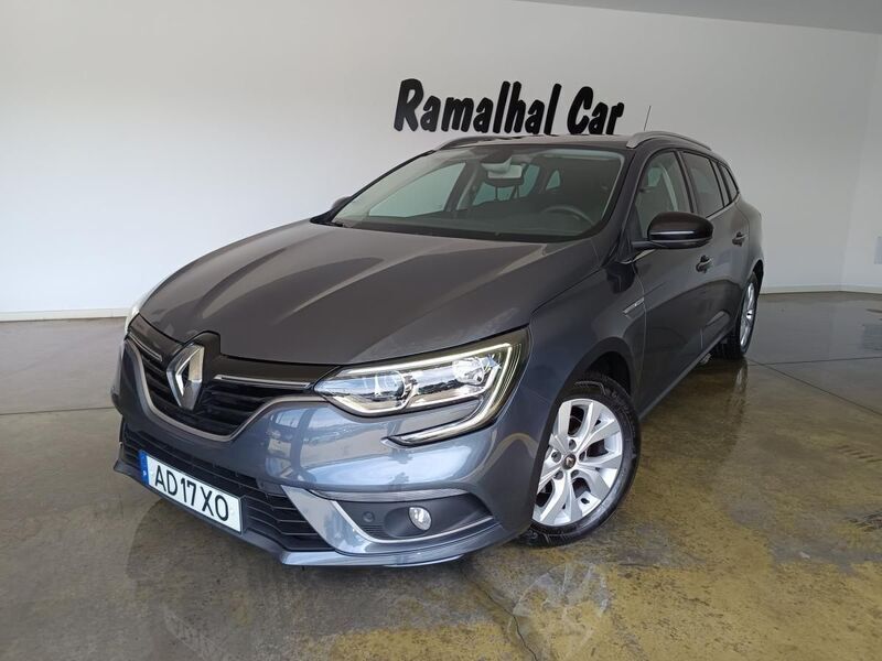 Cinzento Usado 2020 Renault Mégane IV Carrinha | € 15.400 (Preço justo) - Imagem 1/4