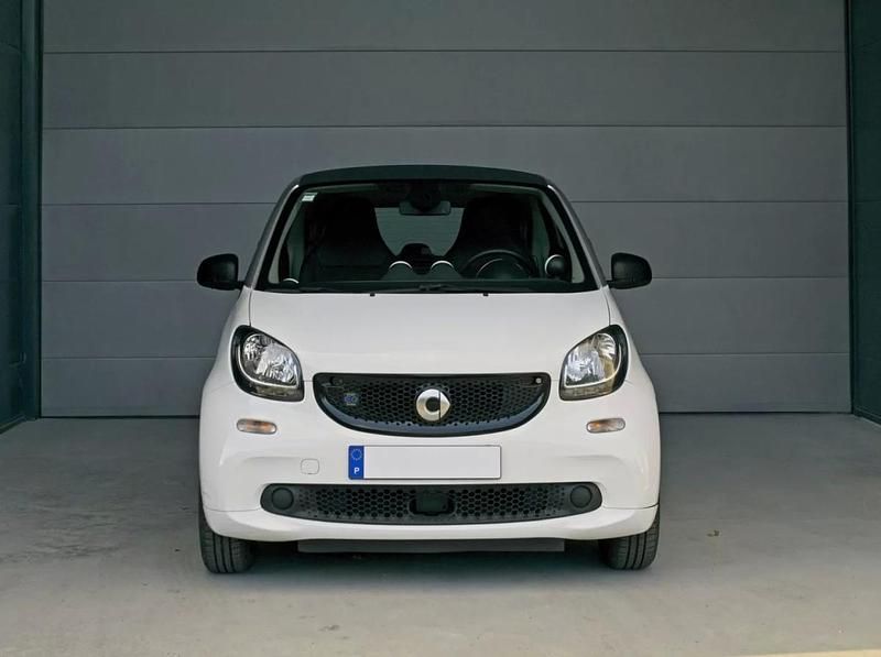 Usado Smart ForTwo Electric Drive 60 kW (82 HP) 2020 Branco Citadino