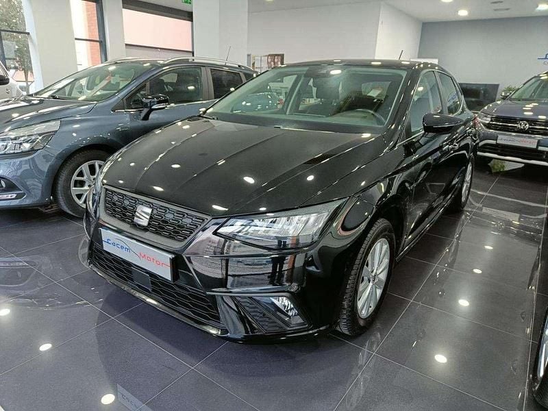 Usado Seat Ibiza Style 115 HP (84 kW) 2024 Preto Citadino
