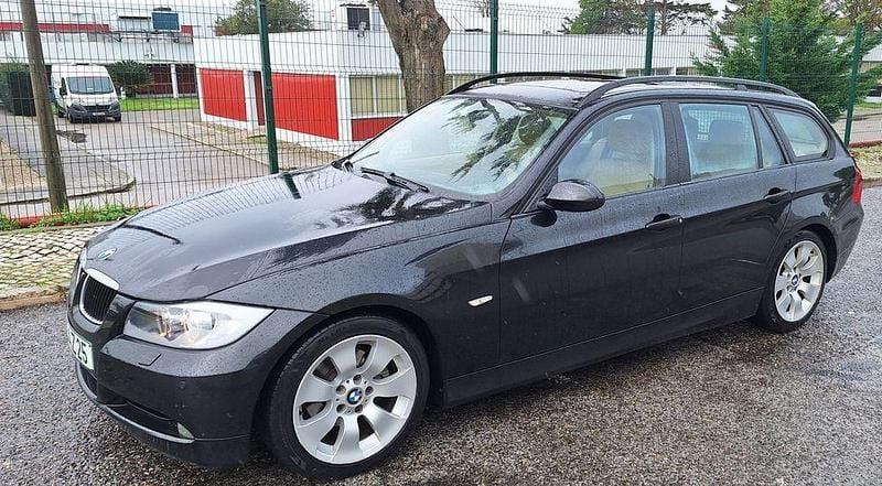 Usado 2005 BMW 320 Sedan | € 5.490 (Preço justo) - Imagem 1/4