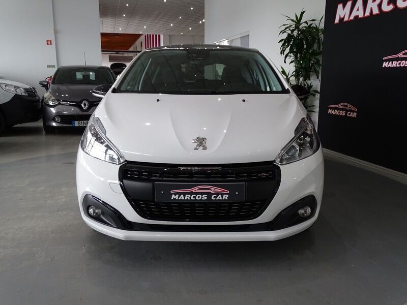 Usado Peugeot 208 GT-line 110 HP (80 kW) 2018 Branco Citadino