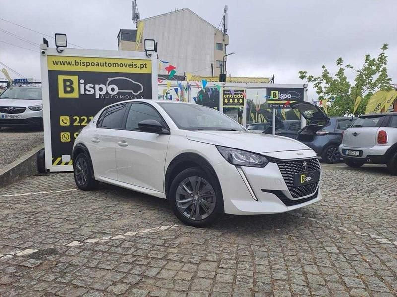 Branco Usado 2022 Peugeot e-208 Allure Citadino | € 20.997 (Preço elevado) - Imagem 1/4