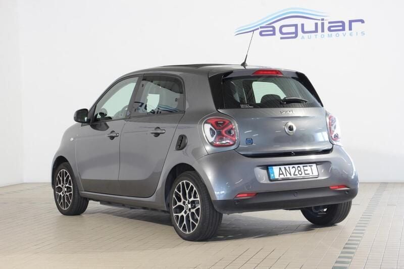Cinza Usado 2021 Smart ForFour Electric Drive Prime | € 14.900 (Preço justo) - Imagem 1/4