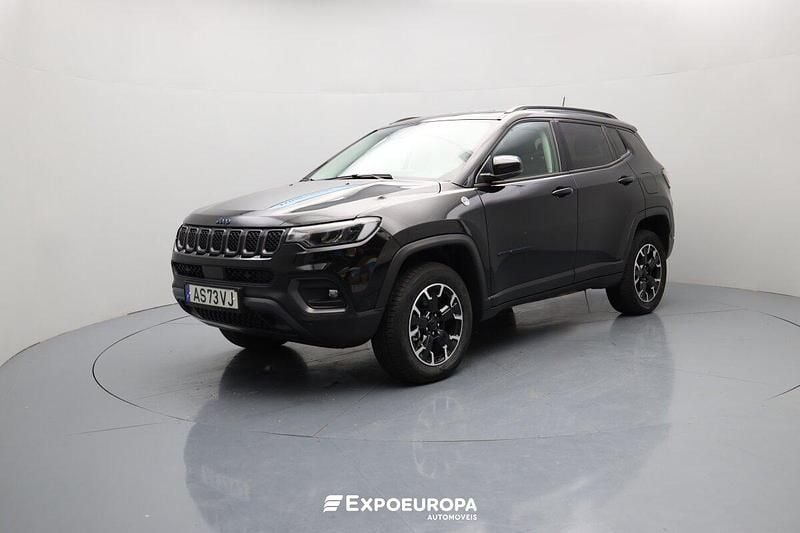 Preto Usado 2022 Jeep Compass SUV | € 27.490 (Preço justo) - Imagem 1/4