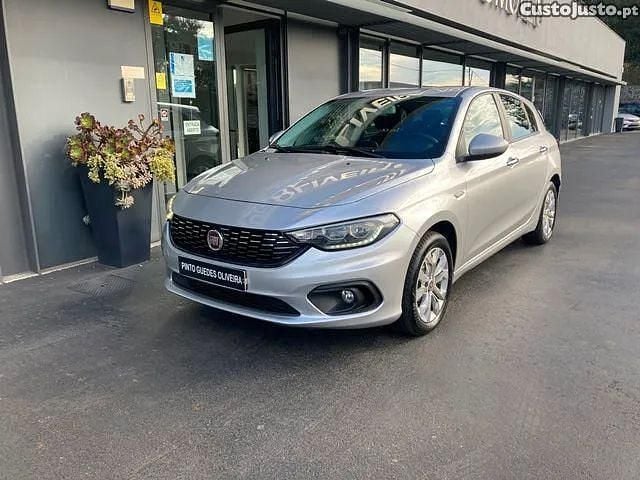 Branco Usado 2020 Fiat Tipo Easy Sedan | € 10.750 (Bom preço) - Imagem 1/1