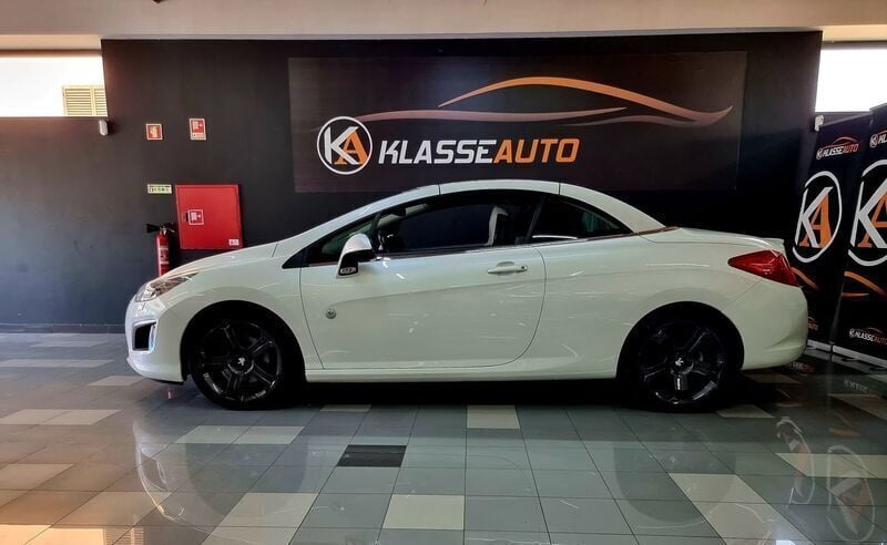 Branco Usado 2012 Peugeot 308 CC Roland Garros Cabrios | € 12.990 - Imagem 1/4