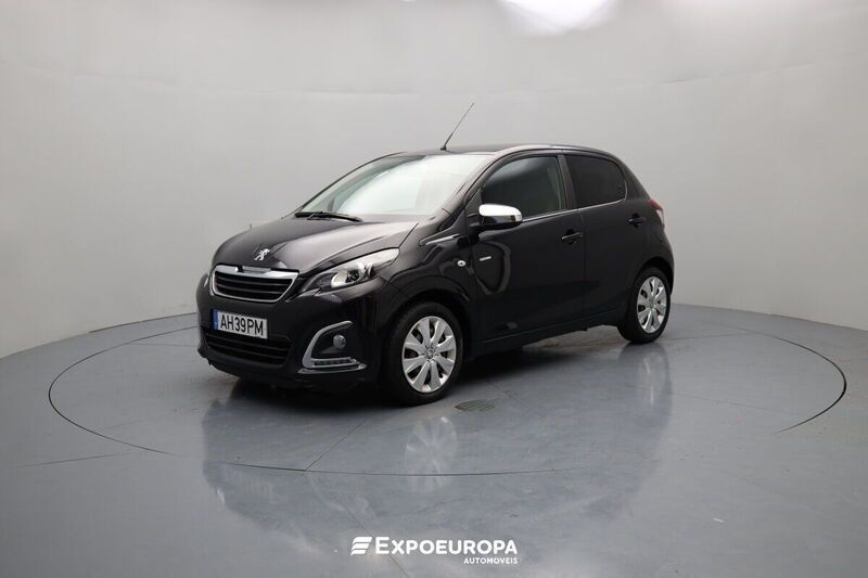 Preto Usado 2021 Peugeot 108 Active Citadino | € 11.990 (Preço elevado) - Imagem 1/4