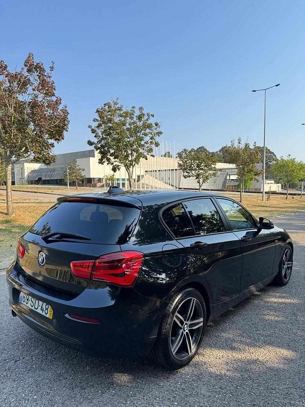 Preto Usado 2016 BMW 116 Citadino | € 18.000 (Preço elevado) - Imagem 1/4