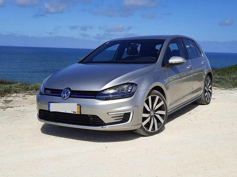 Usado 2015 VW Golf VII GTE Sedan | € 16.900 (Preço justo) - Imagem 1/4