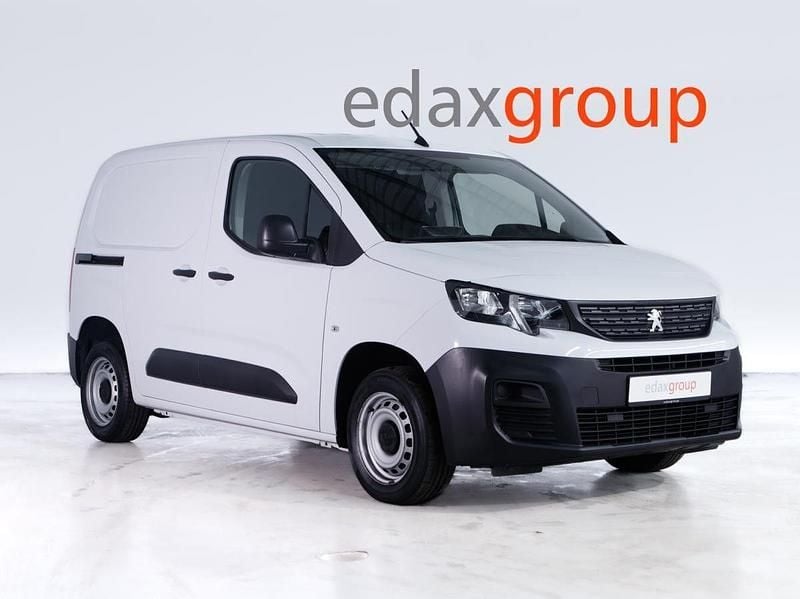 Branco Usado 2023 Peugeot Partner Van | € 16.990 (Preço justo) - Imagem 1/4