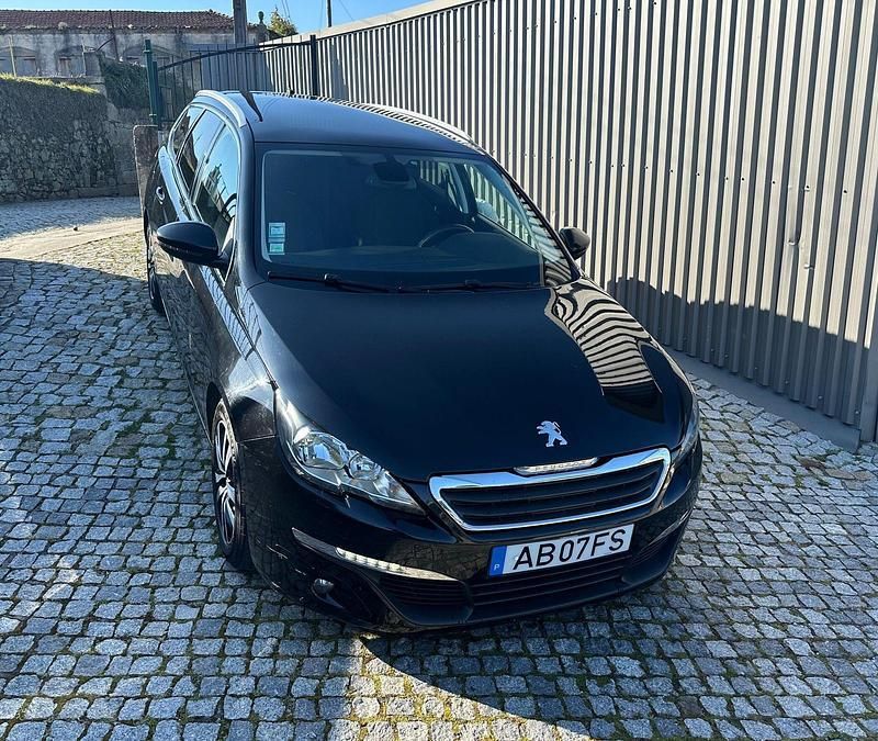 Preto Usado 2014 Peugeot 308 Style Carrinha | € 9.750 (Preço justo) - Imagem 1/4