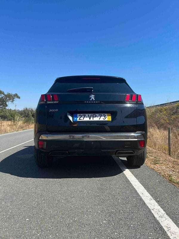 Usado Peugeot 3008 131 HP (96 kW) 2018 Preto Citadino