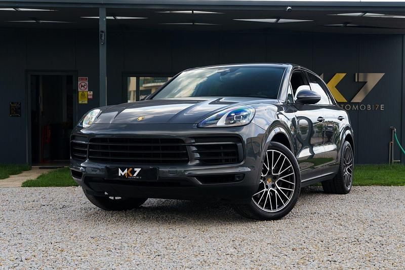 Cinza Usado 2019 Porsche Cayenne Platinum Edition SUV | € 59.990 (Super Preço) - Imagem 1/4