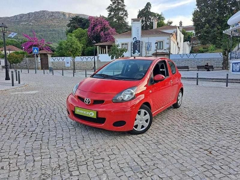 Vermelho Usado 2009 Toyota Aygo Citadino | € 5.750 (Preço justo) - Imagem 1/4