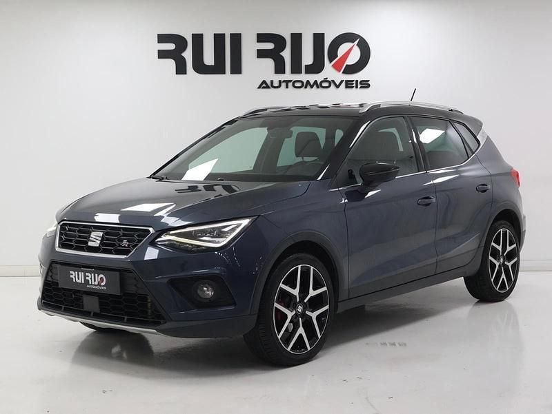 Cinza Usado 2019 Seat Arona FR SUV | € 14.500 (Bom preço) - Imagem 1/4