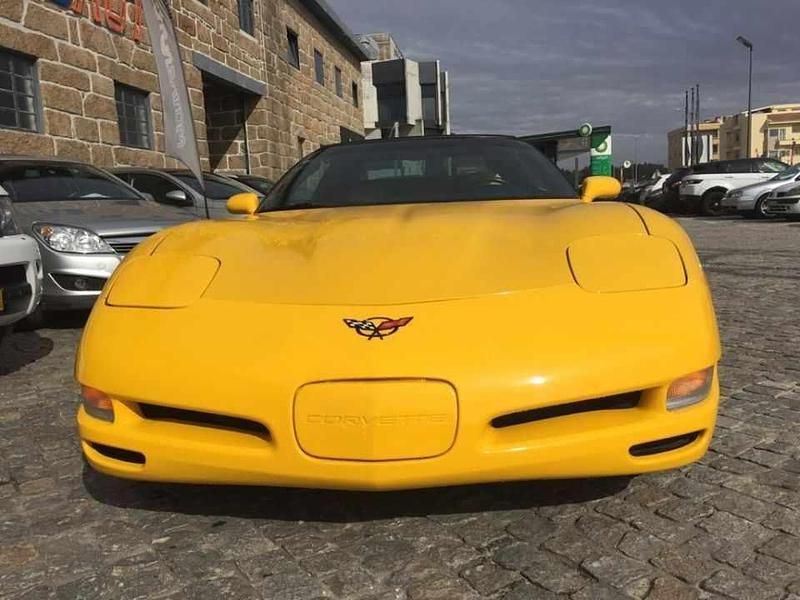 Usado Chevrolet Corvette 345 HP (253 kW) 2001 Outra Cabrios