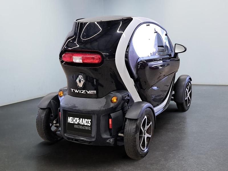 Usado Renault Twizy Intens 12 kW (17 HP) 2021 Preto Citadino