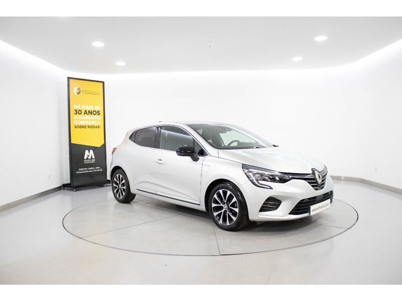 Cinza Usado 2023 Renault Clio V Techno | € 17.680 (Preço justo) - Imagem 1/4