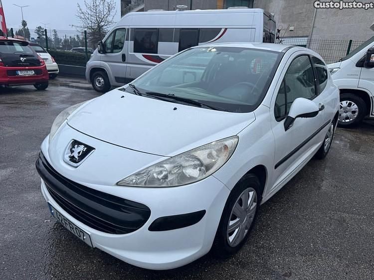 Branco Usado 2008 Peugeot 207 Citadino | € 3.700 (Preço elevado) - Imagem 1/1