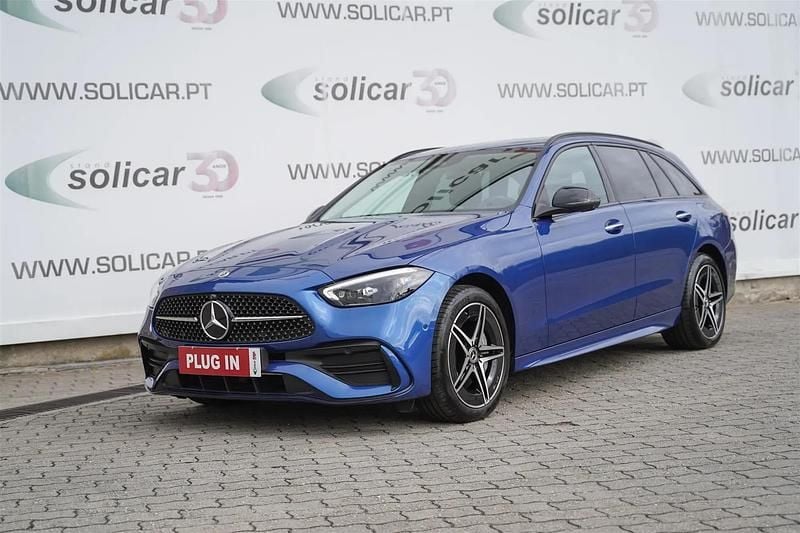 Azul Usado 2023 Mercedes C300 AMG line Carrinha | € 63.500 - Imagem 1/4