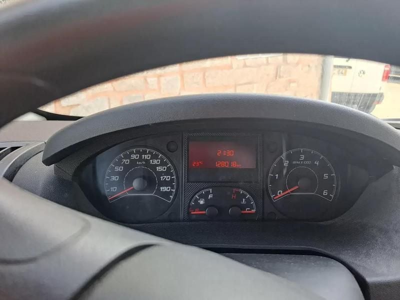 Usado Peugeot Boxer 120 HP (88 kW) 2021 Branco Van