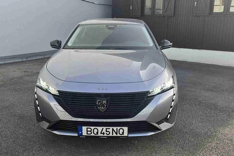 Usado Peugeot 308 SW Style 136 HP (100 kW) 2025 Cinzento Carrinha
