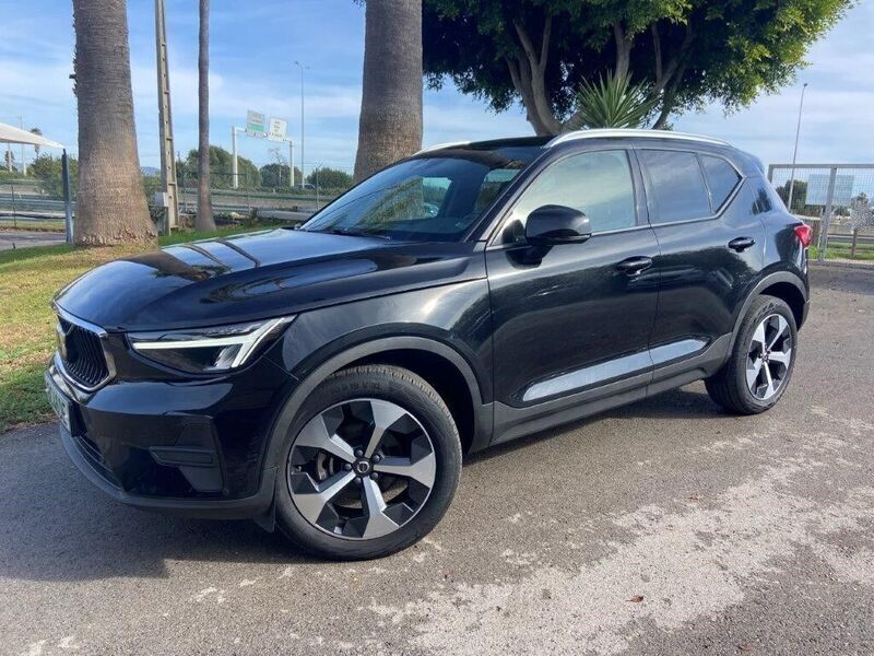 Preto Usado 2023 Volvo XC40 Plus SUV | € 34.500 (Caro) - Imagem 1/4