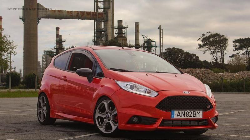 Usado 2013 Ford Fiesta ST Citadino | € 13.000 - Imagem 1/4