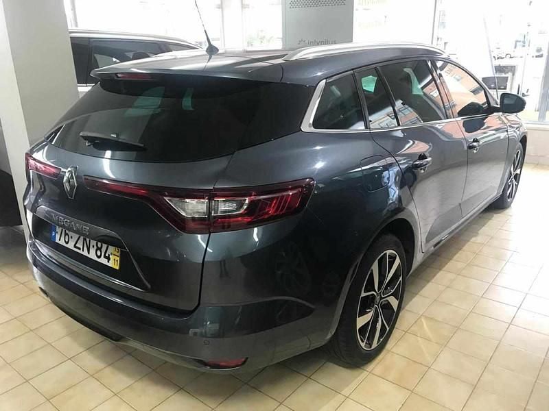 Usado Renault Mégane GrandTour 116 HP (85 kW) 2019 Cinzento Carrinha