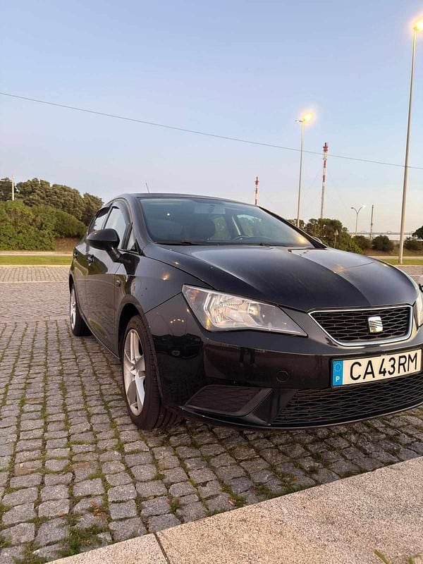 Preto Usado 2012 Seat Ibiza | € 5.900 (Preço justo) - Imagem 1/4