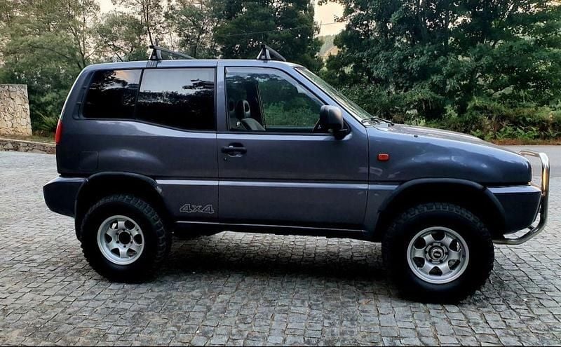 Usado 1996 Nissan Terrano SUV | € 6.990 - Imagem 1/4