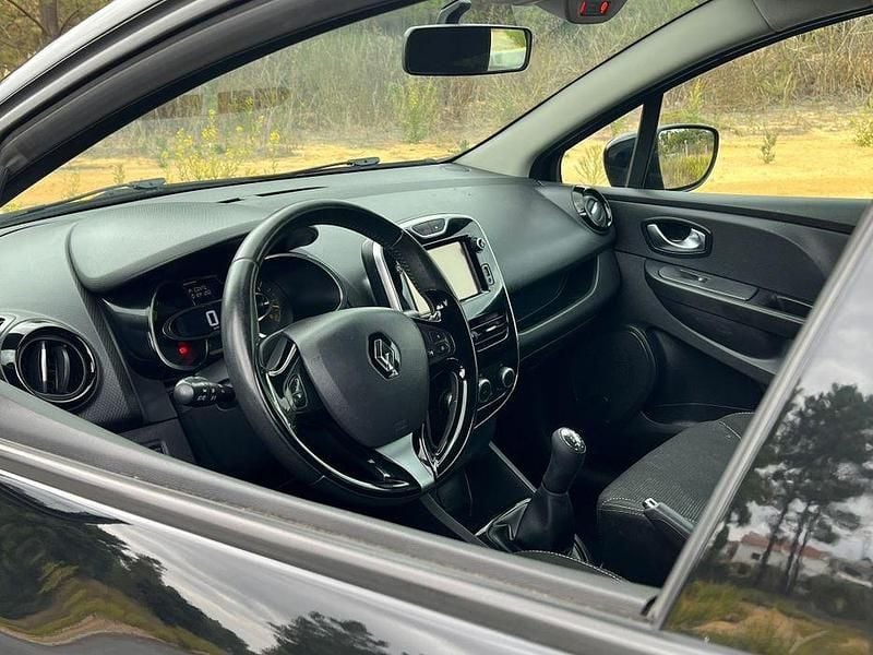 Usado Renault Clio IV 90 HP (66 kW) 2015 Sedan