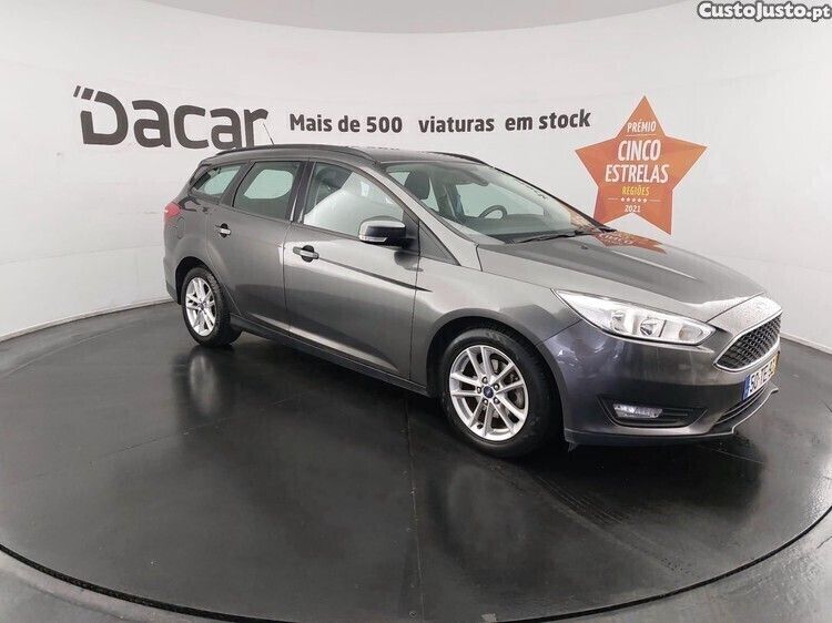 Cinza Usado 2017 Ford Focus Carrinha | € 4.500 (Bom preço) - Imagem 1/1