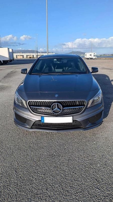Cinzento Usado 2016 Mercedes CLA180 Sedan | € 18.000 (Preço justo) - Imagem 1/4