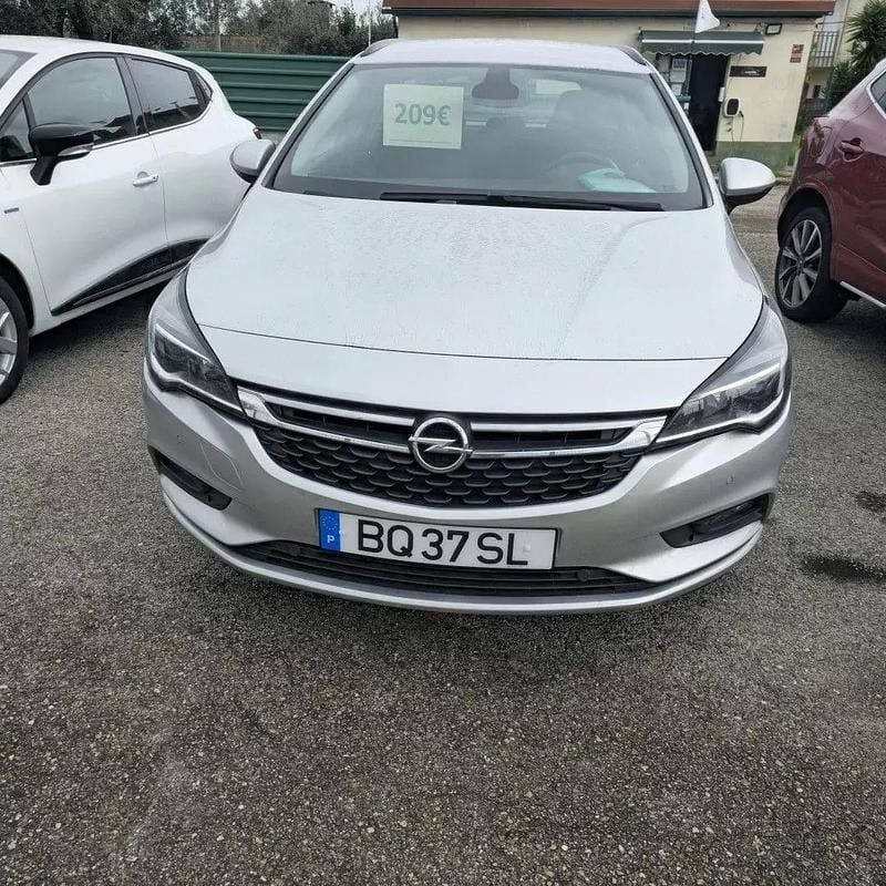 Cinzento platina Usado 2018 Opel Astra Business Edition Carrinha | € 11.450 (Preço justo) - Imagem 1/4