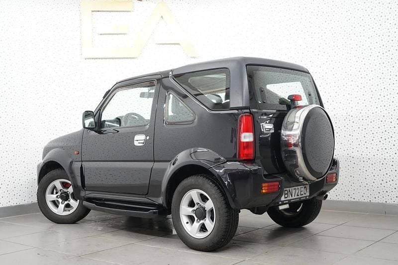 Usado Suzuki Jimny 80 HP (58 kW) 2004 Preto SUV