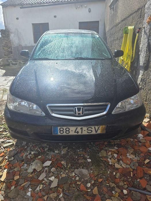 Usado 2002 Honda Accord Sedan | € 3.000 - Imagem 1/4