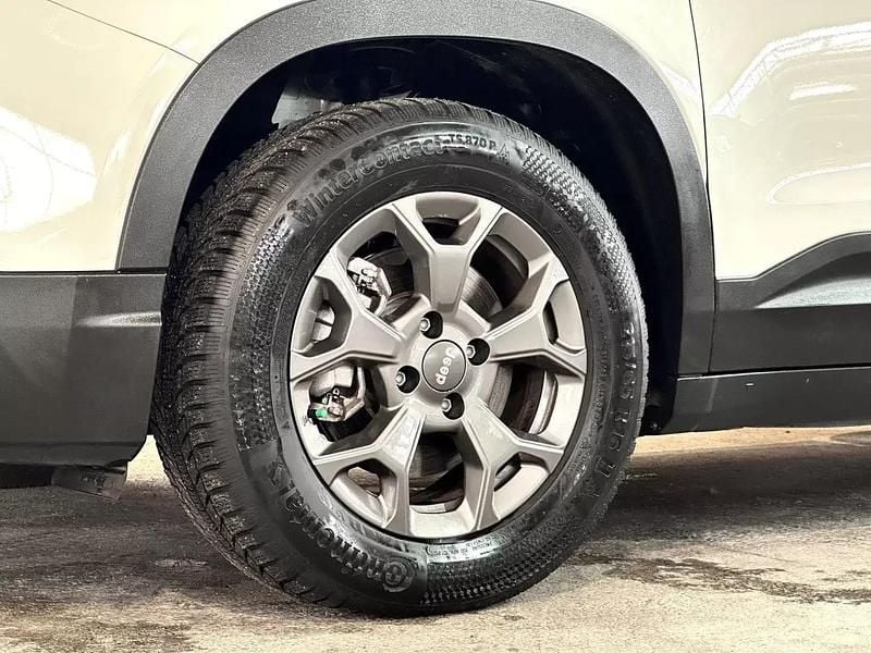 Usado Jeep Avenger EV Longitude 114 kW (156 HP) 2024 Branco SUV