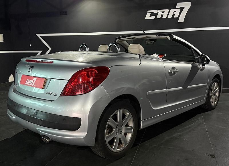 Usado Peugeot 207 Sport 109 HP (80 kW) 2009 Cinza Citadino