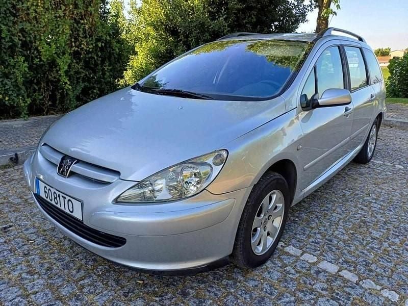 Cinzento Usado 2002 Peugeot 307 | € 2.500 (Preço justo) - Imagem 1/4