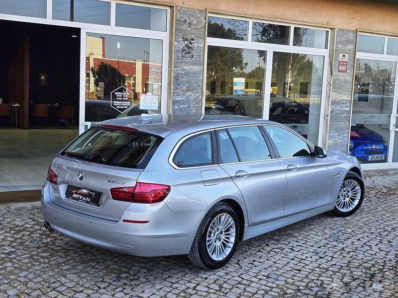 Usado BMW 520 Luxury Line 190 HP (139 kW) 2016 Cinza Carrinha