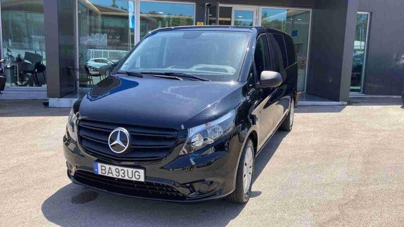 Preto Usado 2023 Mercedes Vito Monovolume | € 51.490 (Preço elevado) - Imagem 1/4